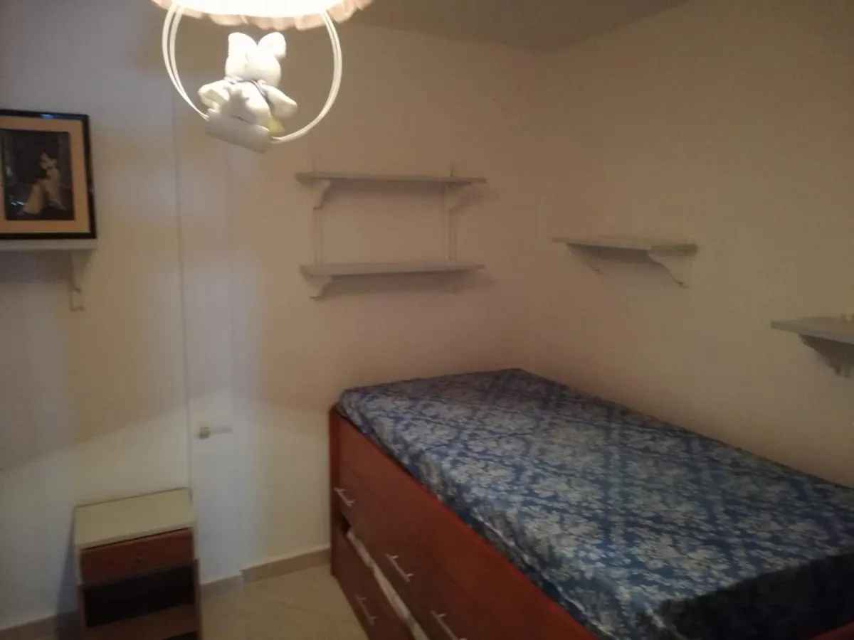 Unifamiliar en Alquiler: Miramar, 2 habitaciones, 2 baños